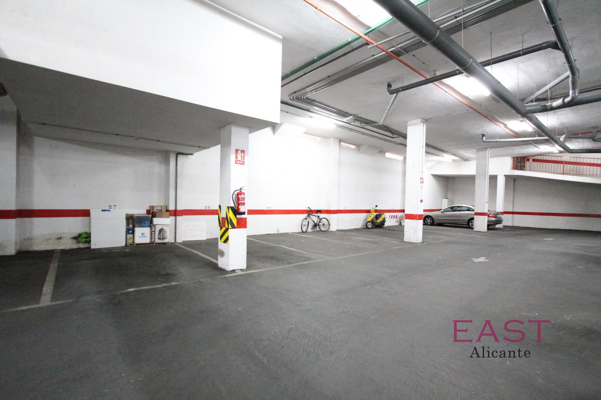 PISO CON 2 PLAZAS DE GARAJE | East Inmobiliaria